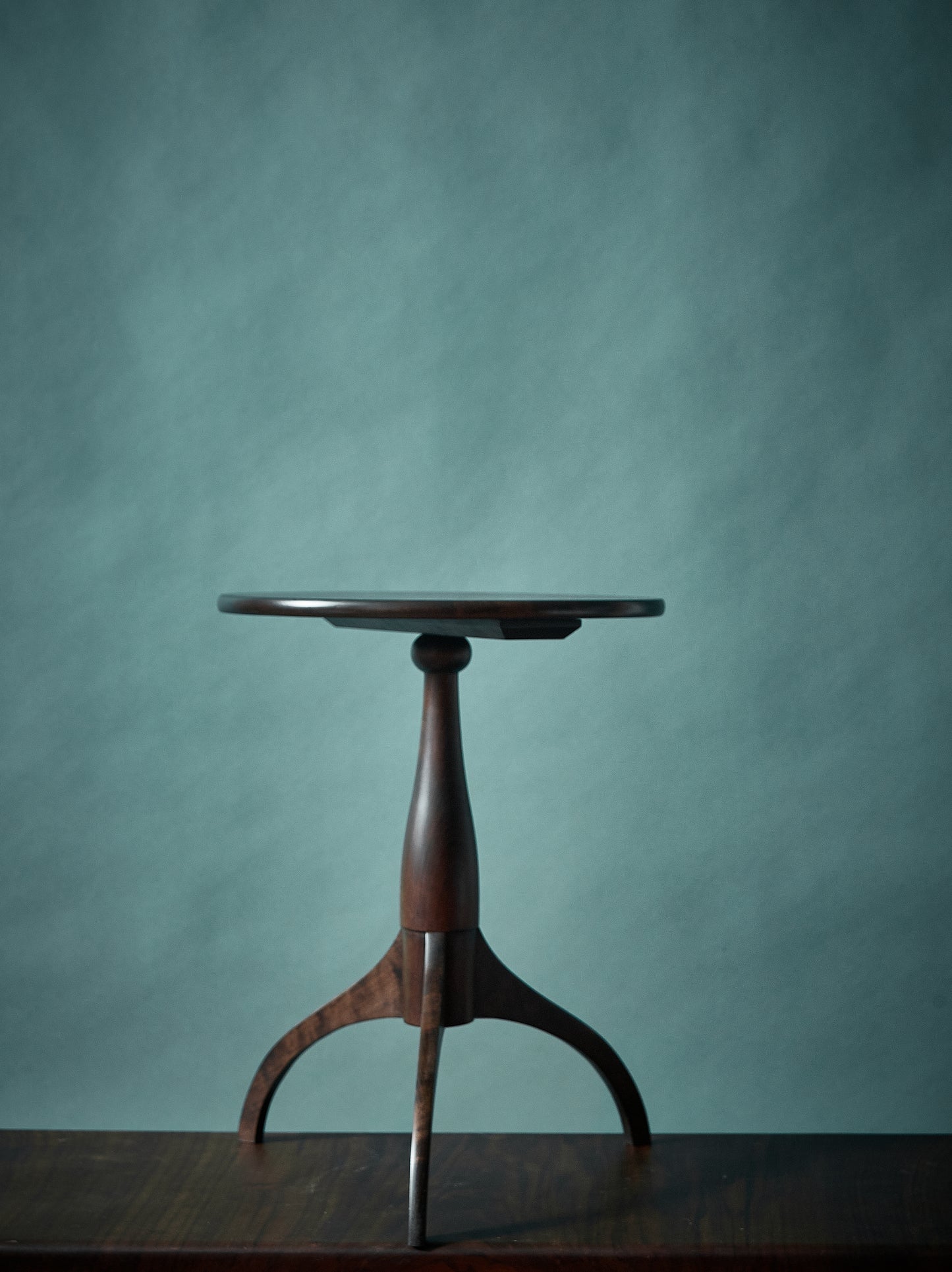 AGP Shaker Candle Stand